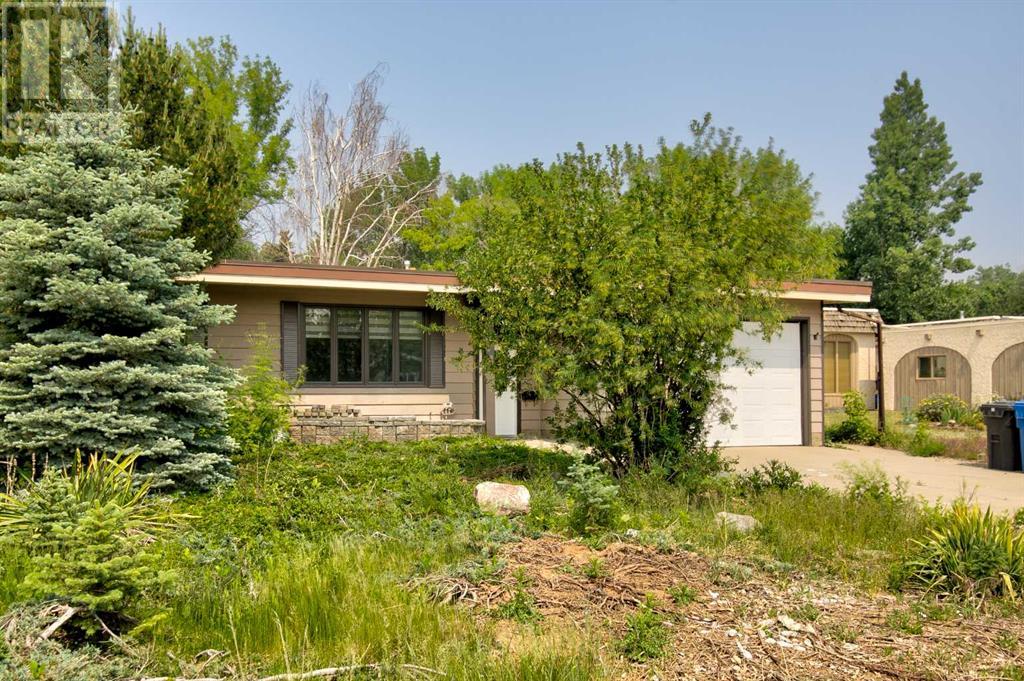 117 Mcgill Boulevard W, Lethbridge, Alberta  T1K 3V8 - Photo 1 - A2232329