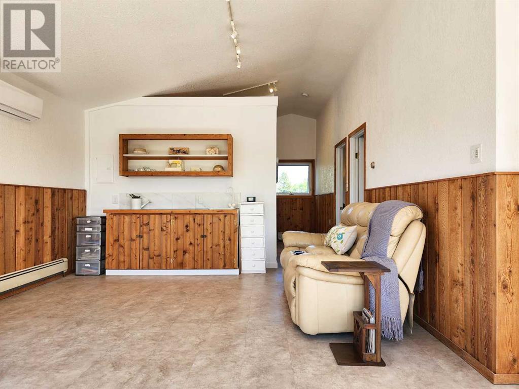 380 47 Avenue W, Claresholm, Alberta  T0L 0T0 - Photo 32 - A2235739