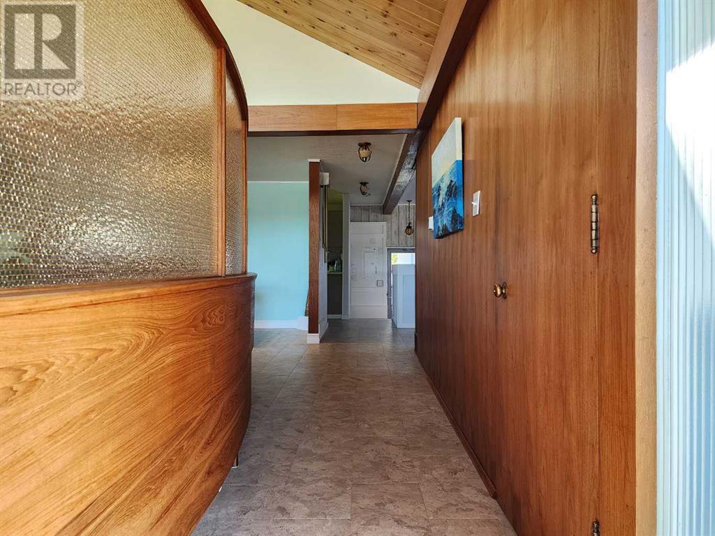 380 47 Avenue W, Claresholm, Alberta  T0L 0T0 - Photo 4 - A2235739