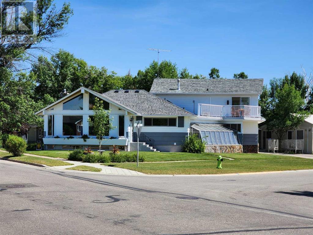 380 47 Avenue W, Claresholm, Alberta  T0L 0T0 - Photo 1 - A2235739