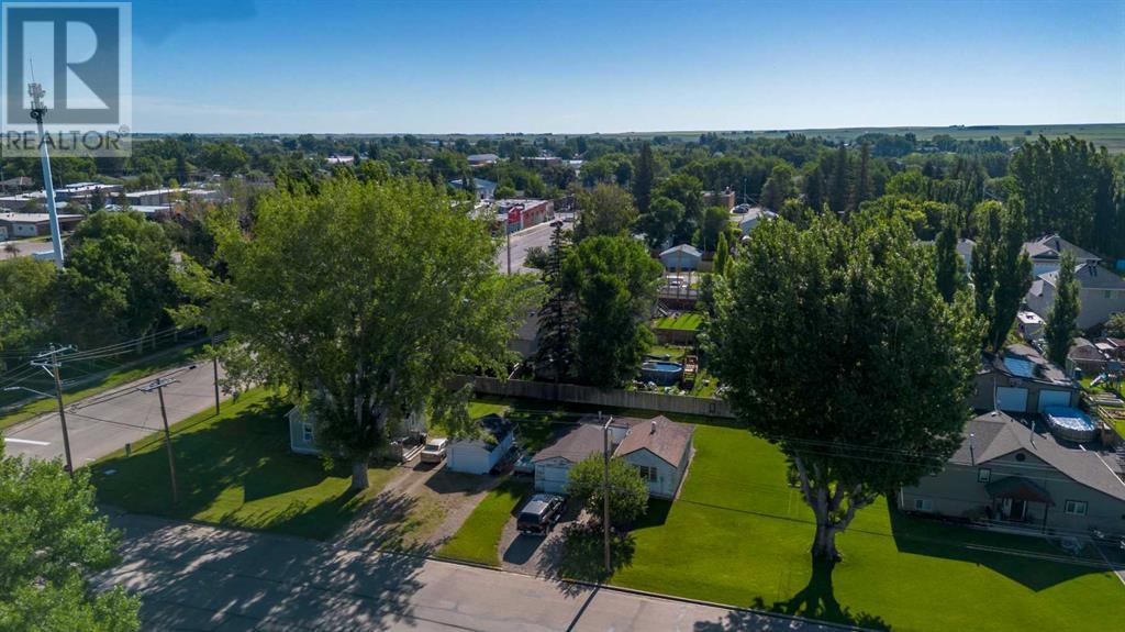 115 S 2 Street W, Magrath, Alberta  T0K 1J0 - Photo 10 - A2237351
