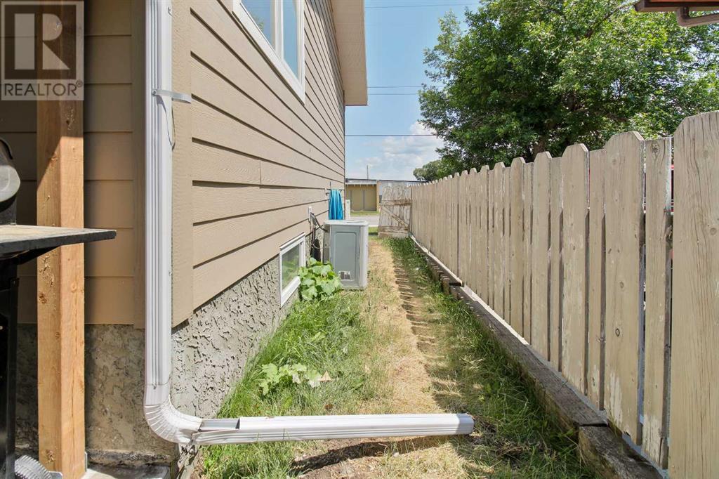 207 1 Street W, Cardston, Alberta  T0K 0K0 - Photo 41 - A2234421
