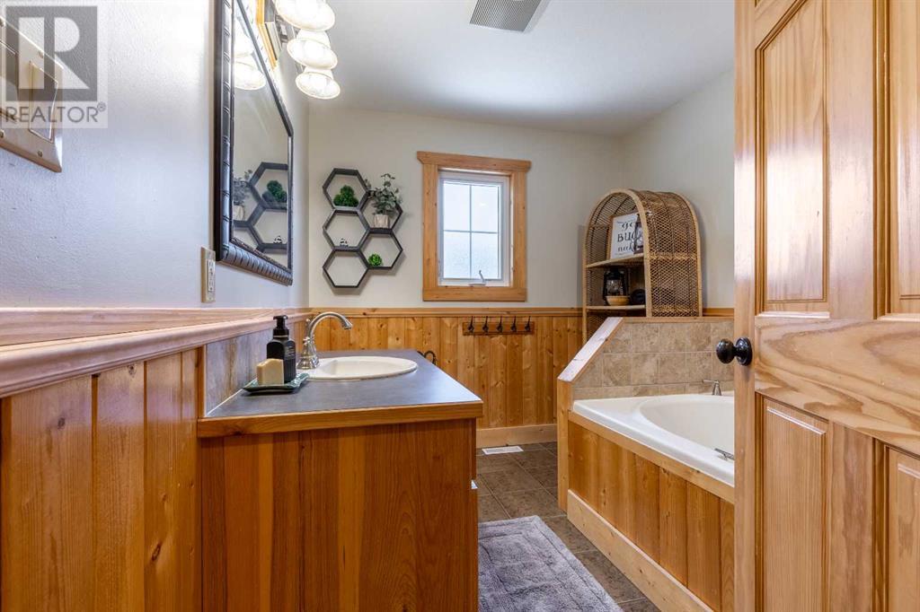 602 Centennial Avenue, Nobleford, Alberta  T0L 1S0 - Photo 15 - A2238783