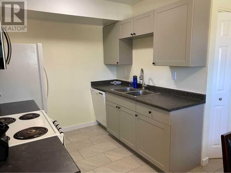 3, 55 Lemoyne Crescent W, Lethbridge, Alberta  T1K 4J7 - Photo 10 - A2238790