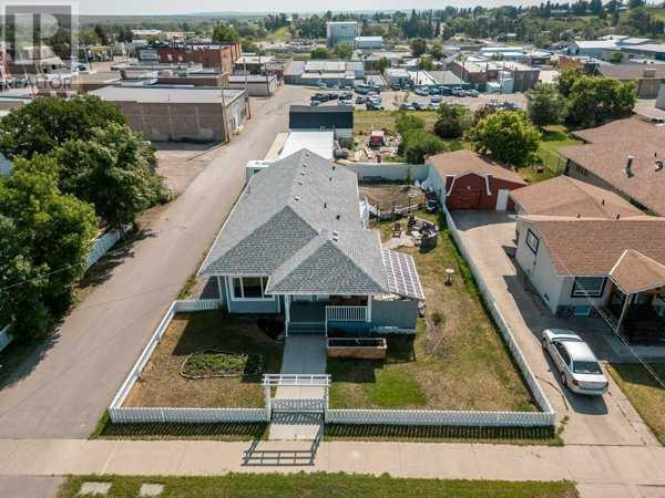 242 1st Street W, Cardston, Alberta  T0K 0K0 - Photo 4 - A2232408