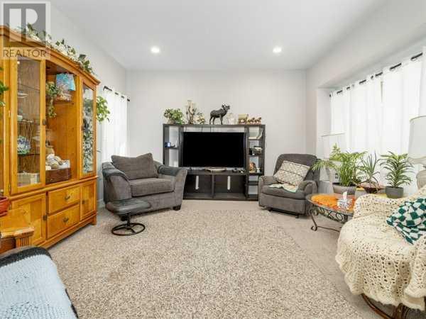 242 1st Street W, Cardston, Alberta  T0K 0K0 - Photo 10 - A2232408
