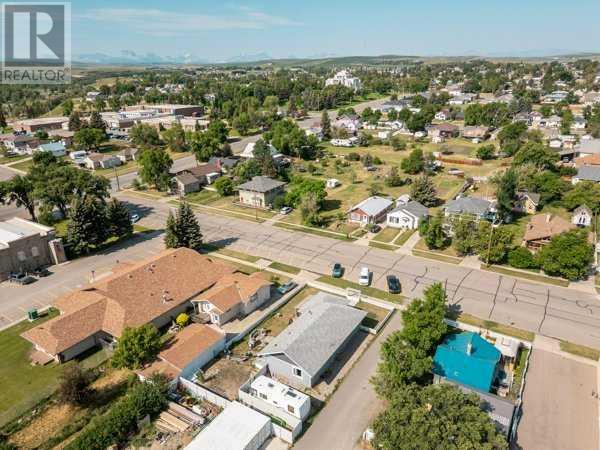 242 1st Street W, Cardston, Alberta  T0K 0K0 - Photo 46 - A2232408