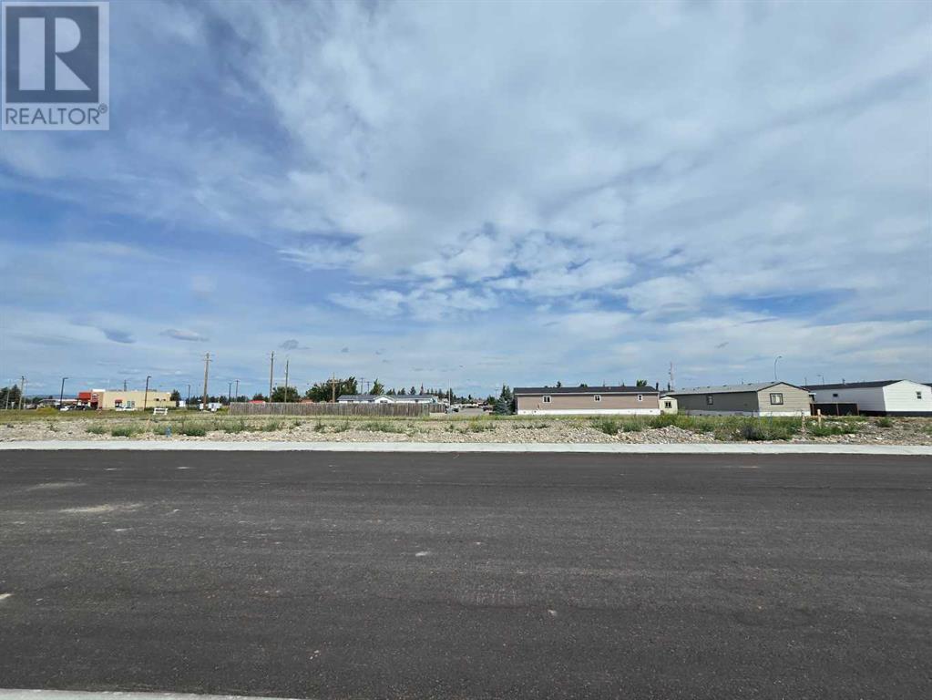801 Willow Lane, Fort Macleod, Alberta  T0L 0Z0 - Photo 2 - A2238445