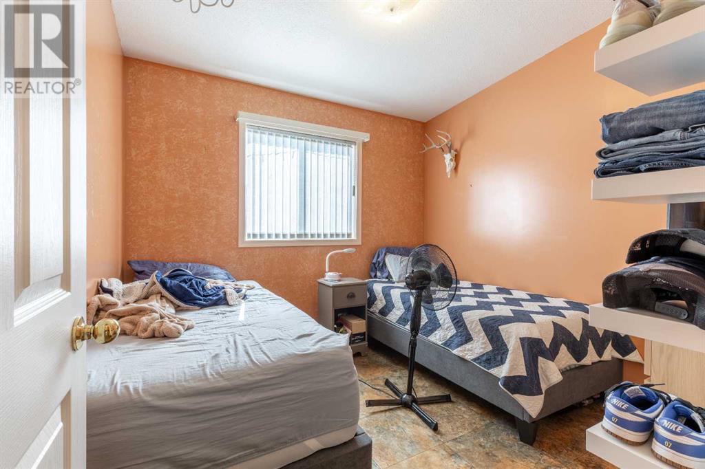 69 N 4 Street W, Magrath, Alberta  T0K 2E0 - Photo 19 - A2232571