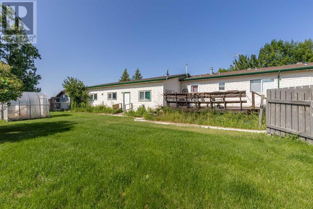 69 N 4 Street W, Magrath, Alberta  T0K 2E0 - Photo 35 - A2232571