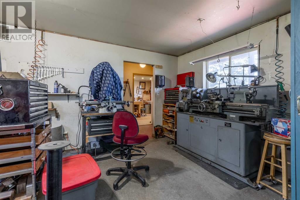 69 N 4 Street W, Magrath, Alberta  T0K 2E0 - Photo 32 - A2232571