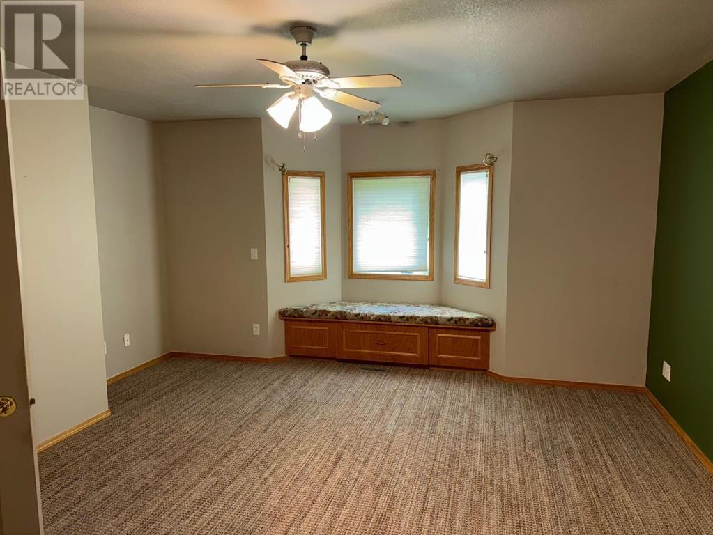 233 Fairway Drive, Coaldale, Alberta  T1M 1H2 - Photo 9 - A2238749