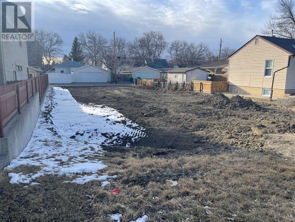 1020 12A Street S, Lethbridge, Alberta