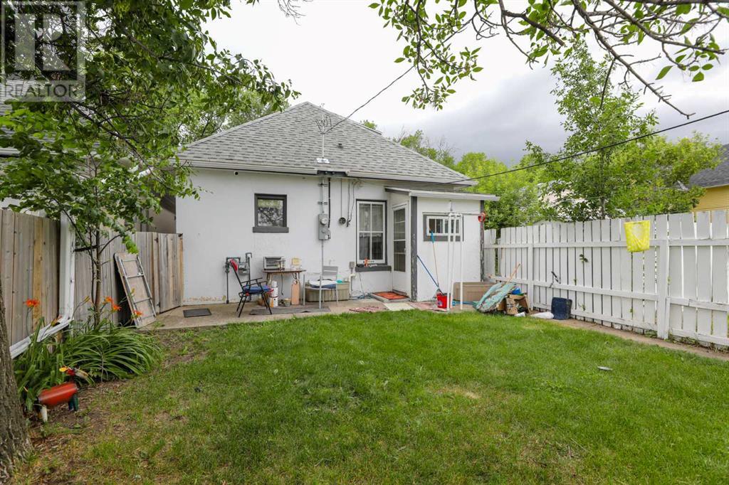 413 12c Street N, Lethbridge, Alberta  T1H 2N2 - Photo 19 - A2238455