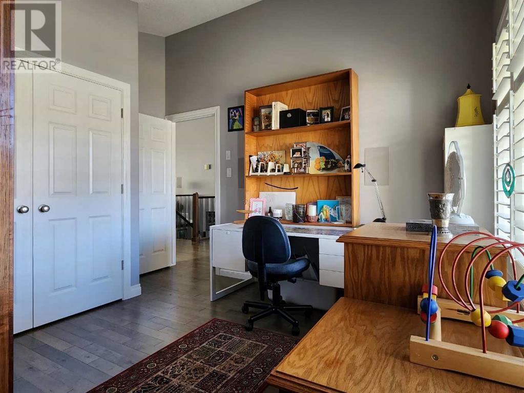 295 Canyon Boulevard W, Lethbridge, Alberta  T1K 6V2 - Photo 5 - A2207300