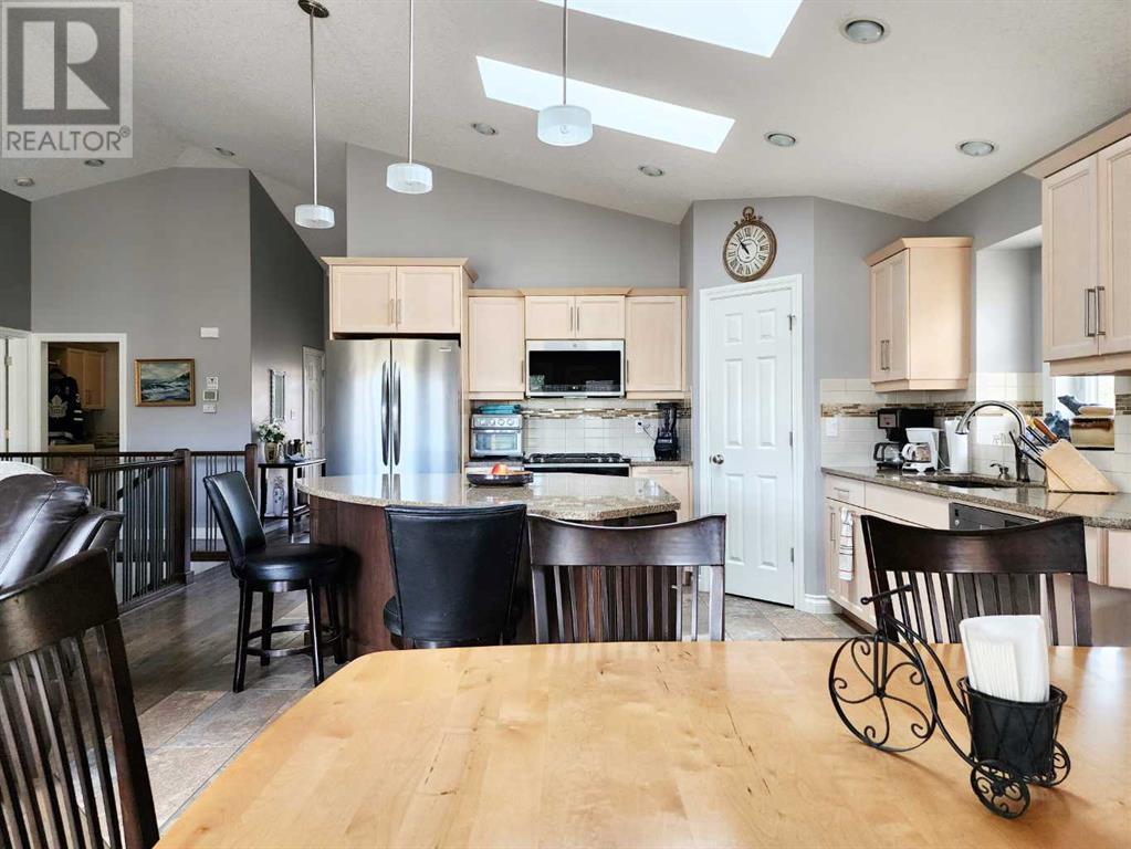 295 Canyon Boulevard W, Lethbridge, Alberta  T1K 6V2 - Photo 15 - A2207300