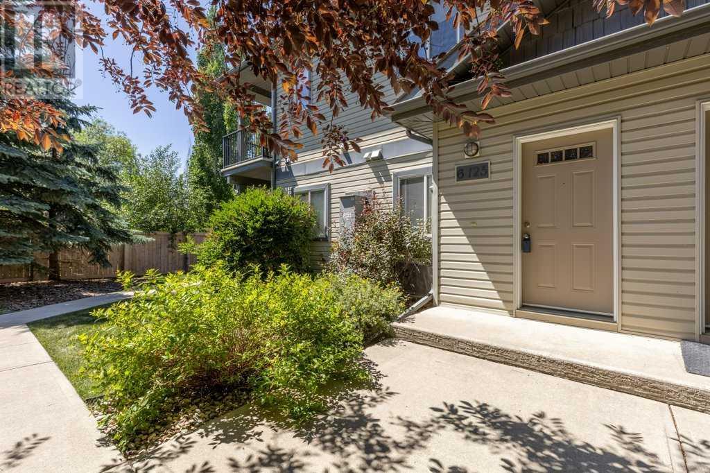 6, 125 Silkstone Road W, Lethbridge, Alberta