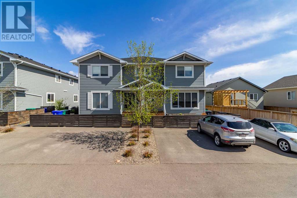 46 Country Meadows Boulevard W, Lethbridge, Alberta  T1J 5J5 - Photo 2 - A2237827