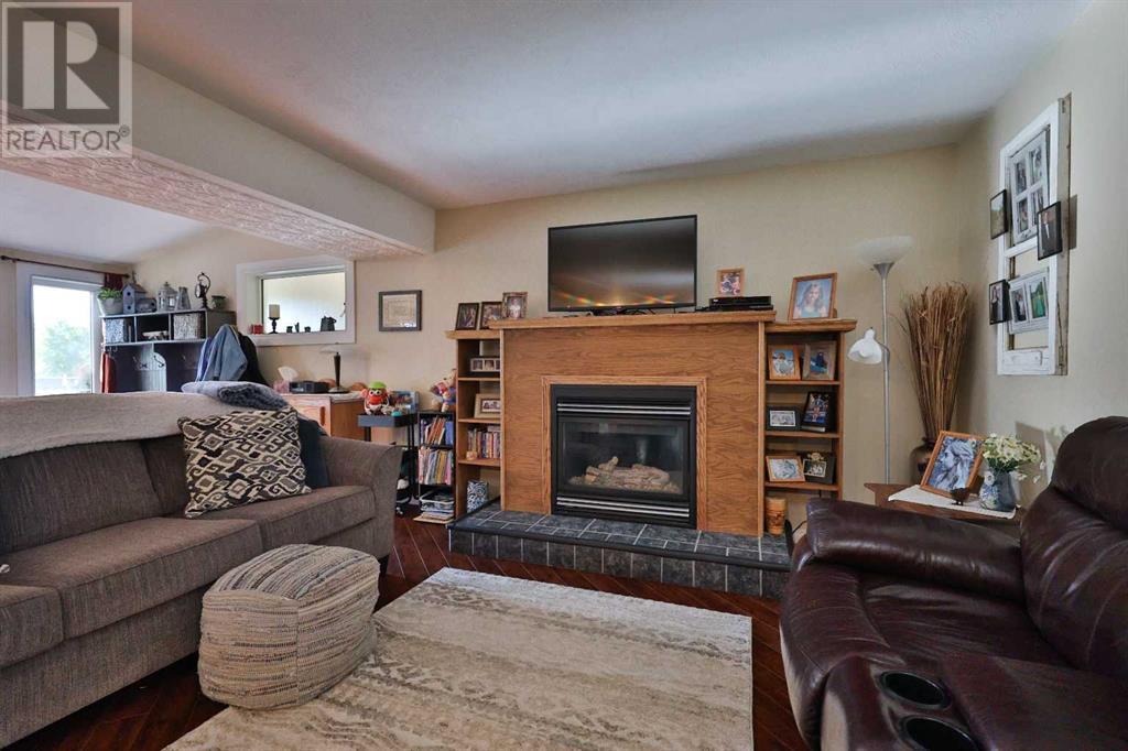 854 3 Street W, Cardston, Alberta  T0K 0K0 - Photo 7 - A2236164