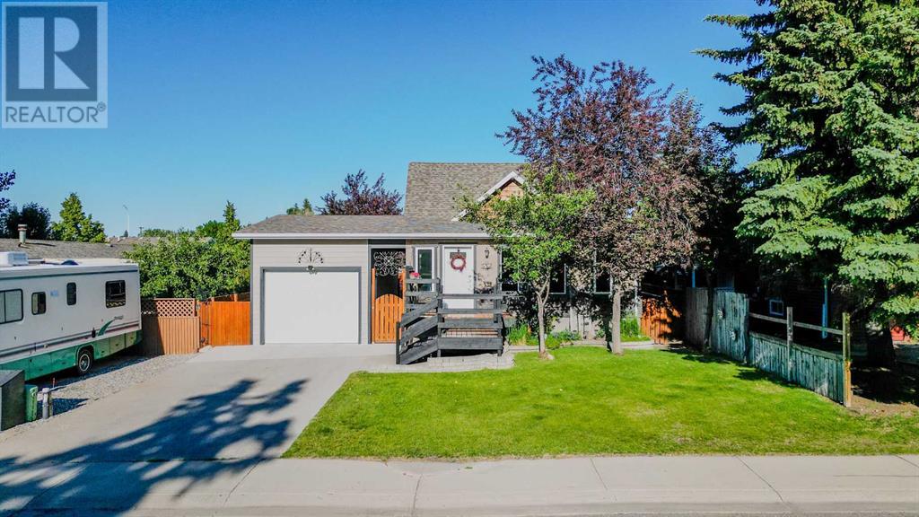 854 3 Street W, Cardston, Alberta