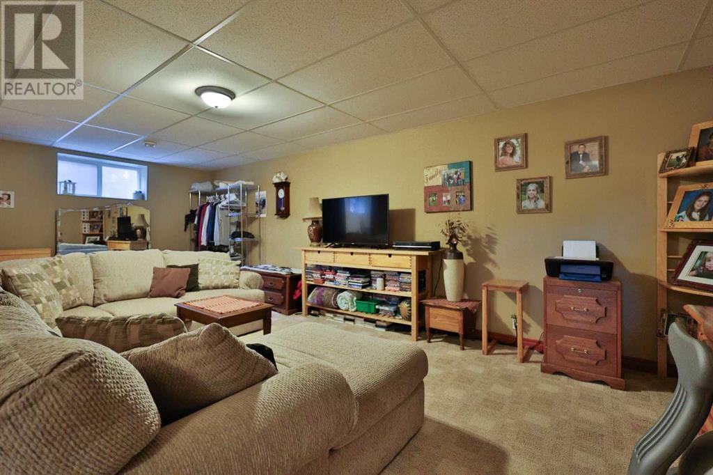 854 3 Street W, Cardston, Alberta  T0K 0K0 - Photo 24 - A2236164