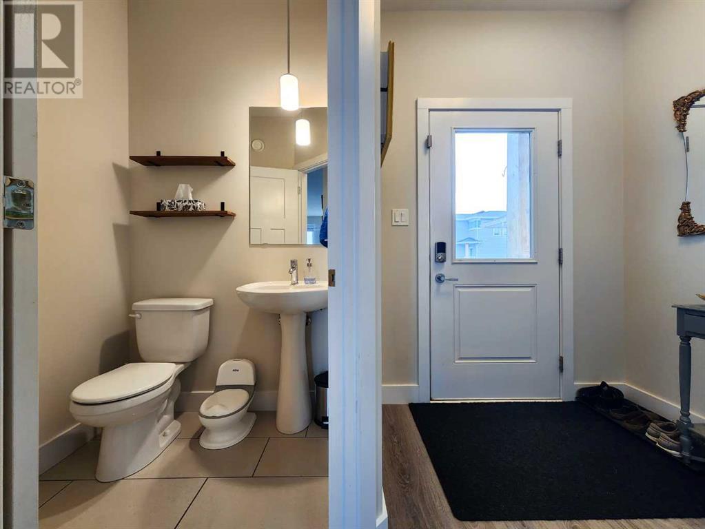 237 Crocus Terrace W, Lethbridge, Alberta  T1J 5B2 - Photo 4 - A2218363