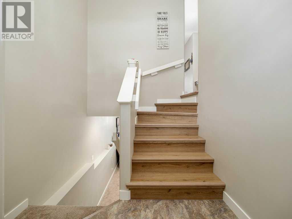 253 Lasalle Terrace W, Lethbridge, Alberta  T1J 5G9 - Photo 3 - A2239163