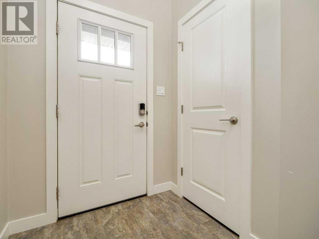 253 Lasalle Terrace W, Lethbridge, Alberta  T1J 5G9 - Photo 4 - A2239163