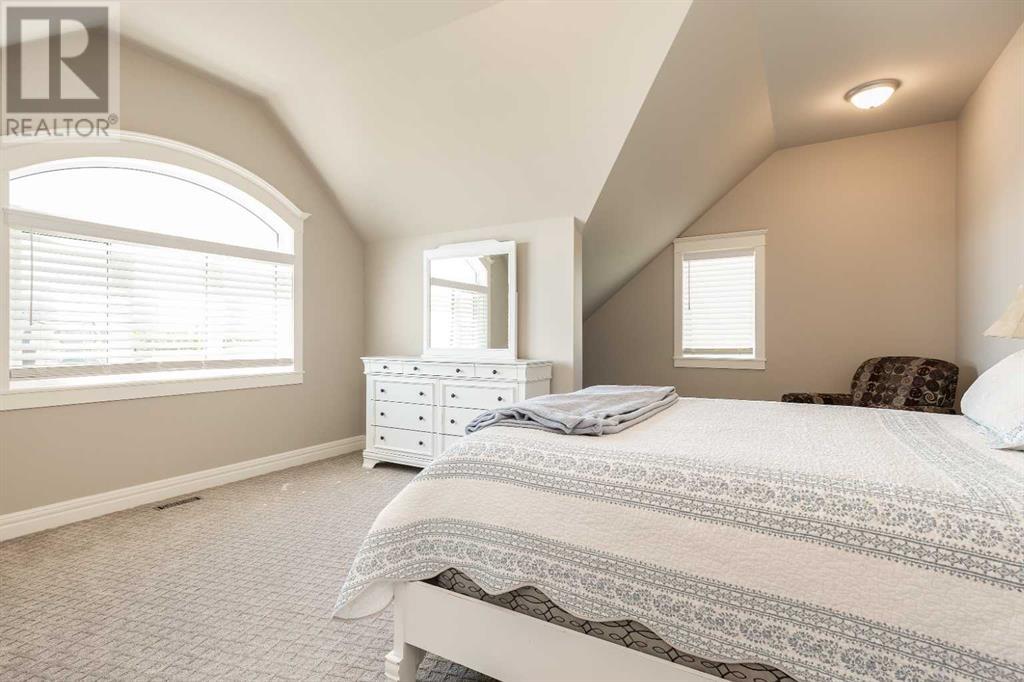 1 Edgemoor Way W, Lethbridge, Alberta  T1J 5R6 - Photo 21 - A2238937
