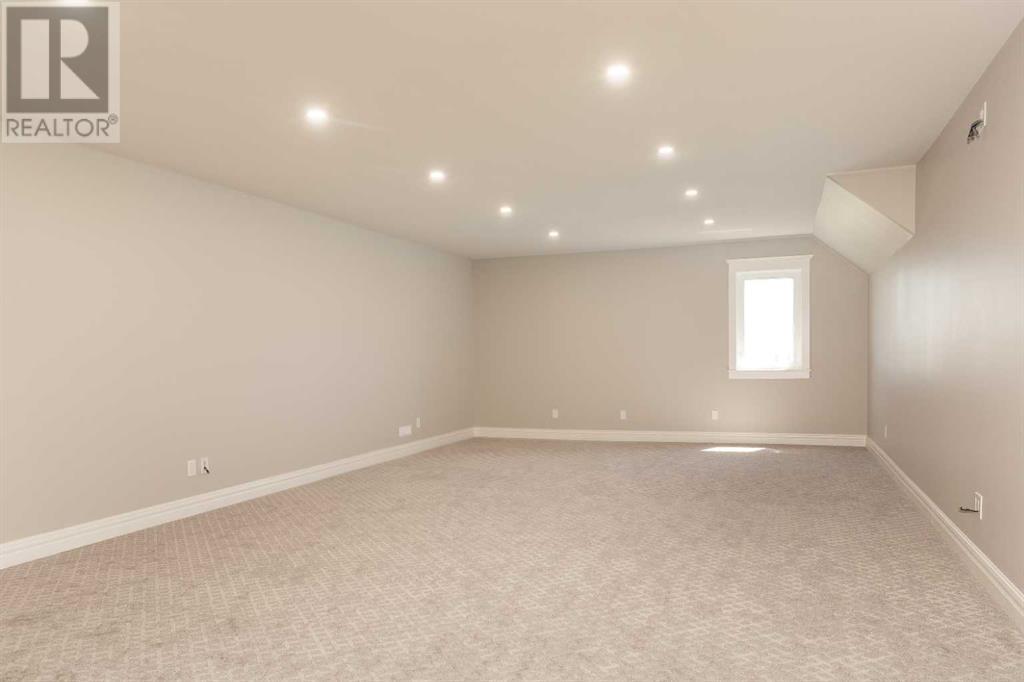 1 Edgemoor Way W, Lethbridge, Alberta  T1J 5R6 - Photo 22 - A2238937