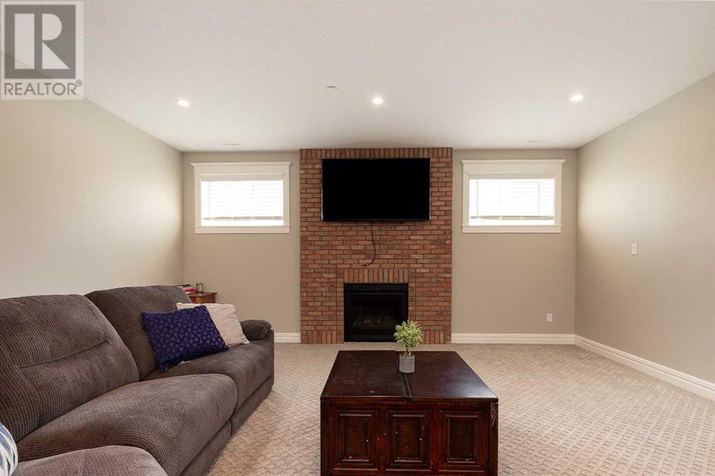 1 Edgemoor Way W, Lethbridge, Alberta  T1J 5R6 - Photo 25 - A2238937