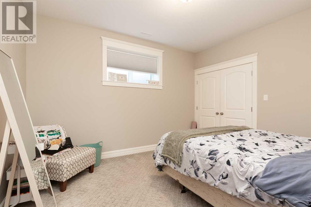 1 Edgemoor Way W, Lethbridge, Alberta  T1J 5R6 - Photo 26 - A2238937