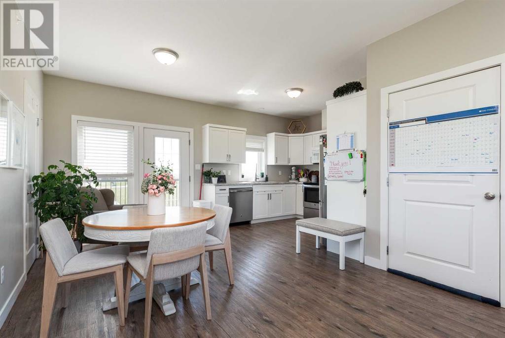 1 Edgemoor Way W, Lethbridge, Alberta  T1J 5R6 - Photo 35 - A2238937