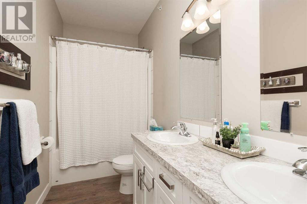 1 Edgemoor Way W, Lethbridge, Alberta  T1J 5R6 - Photo 41 - A2238937