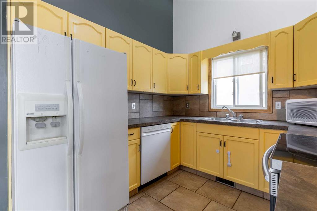 42 Assiniboia Way W, Lethbridge, Alberta  T1K 6X3 - Photo 14 - A2238078