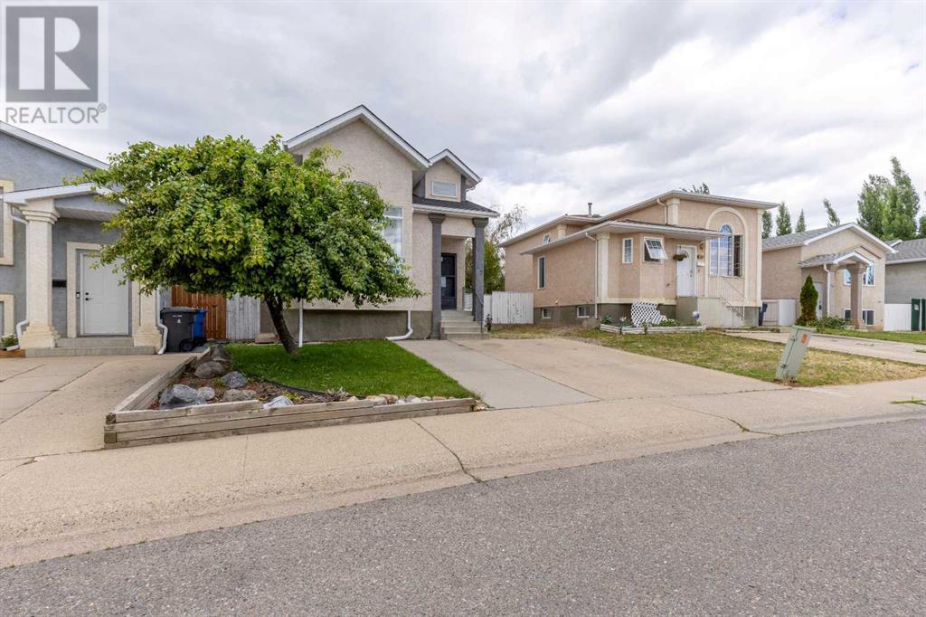 42 Assiniboia Way W, Lethbridge, Alberta  T1K 6X3 - Photo 2 - A2238078