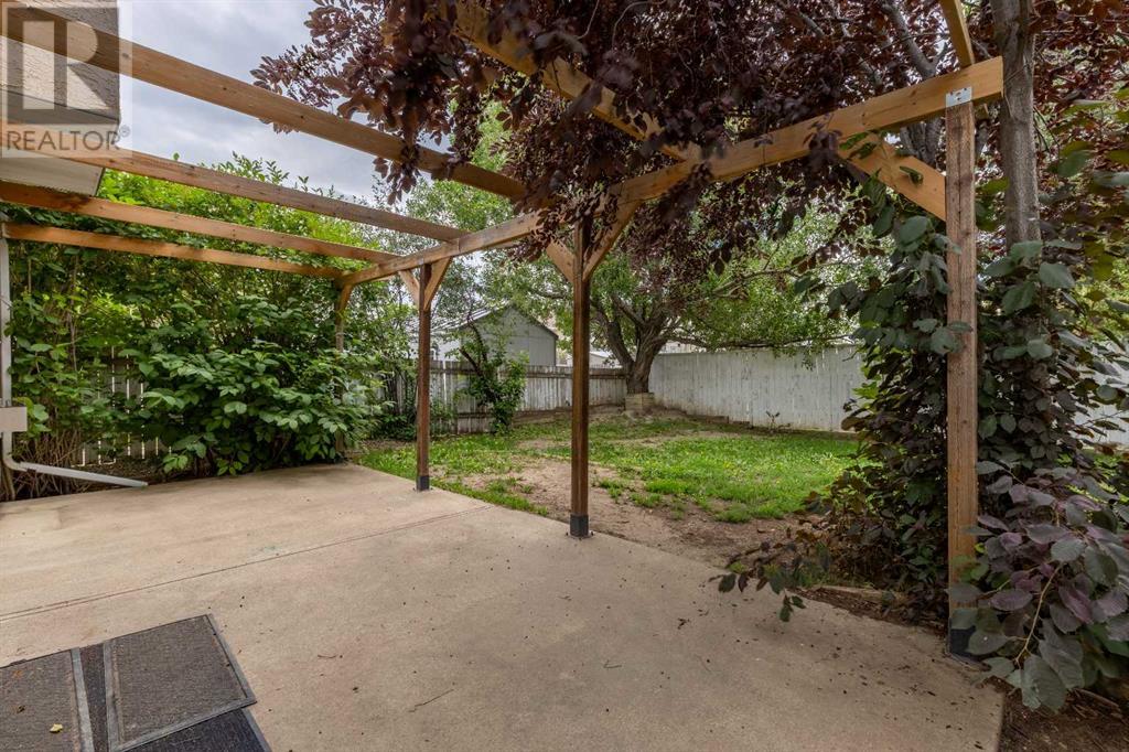 42 Assiniboia Way W, Lethbridge, Alberta  T1K 6X3 - Photo 30 - A2238078