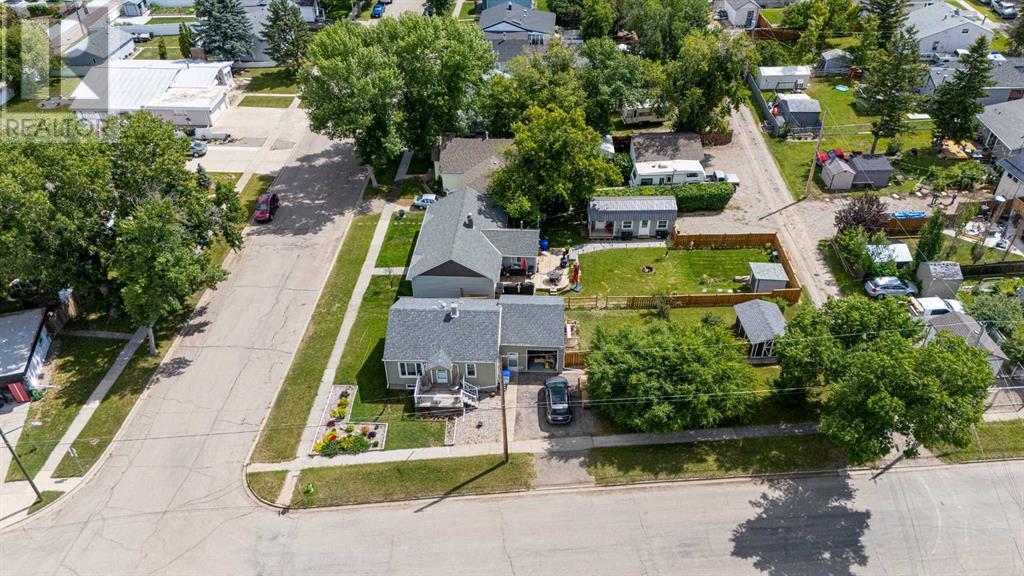 305 53 Avenue E, Claresholm, Alberta  T0L 0T0 - Photo 46 - A2237999