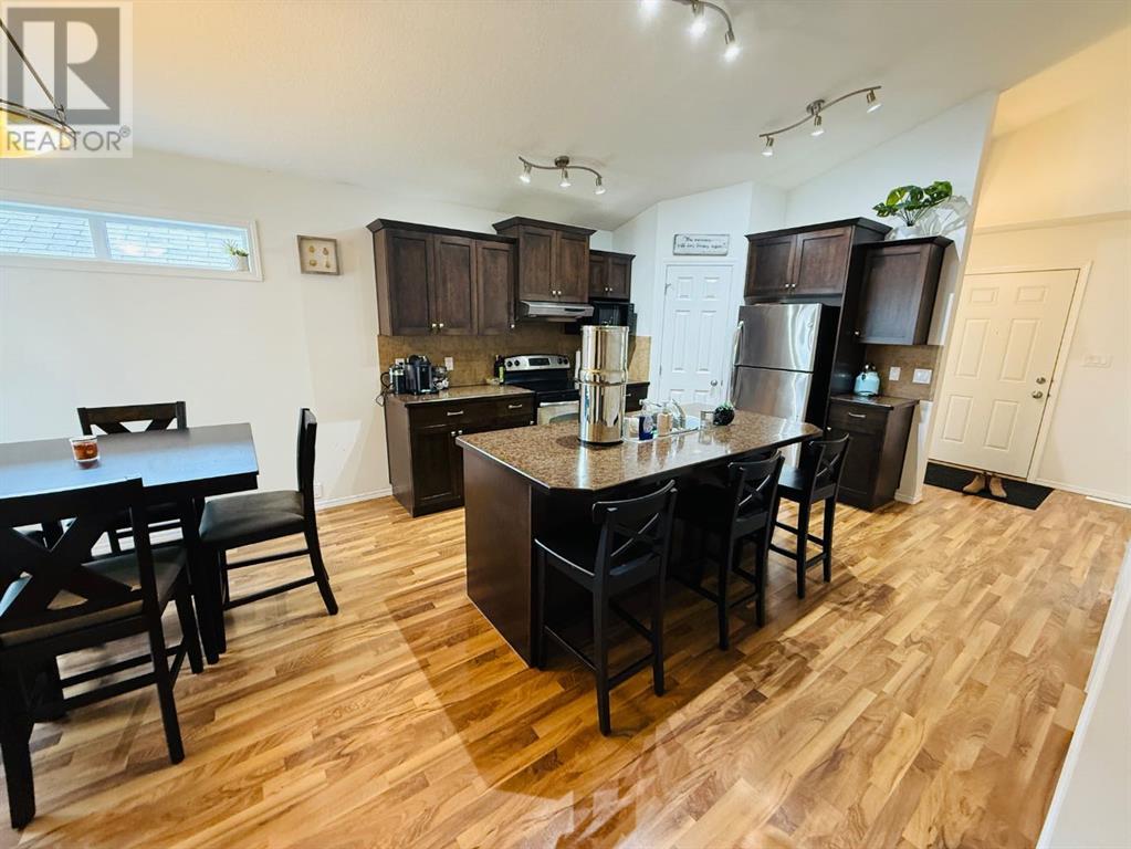 54 Sunridge Boulevard W, Lethbridge, Alberta  T1J 0T4 - Photo 9 - A2224136