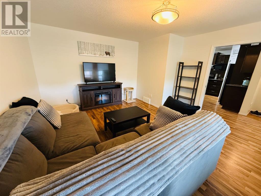 54 Sunridge Boulevard W, Lethbridge, Alberta  T1J 0T4 - Photo 6 - A2224136