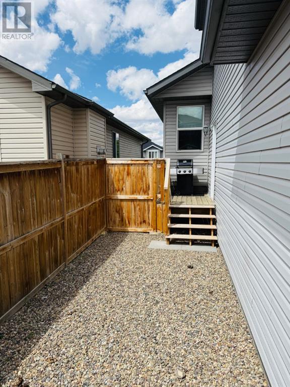 54 Sunridge Boulevard W, Lethbridge, Alberta  T1J 0T4 - Photo 32 - A2224136