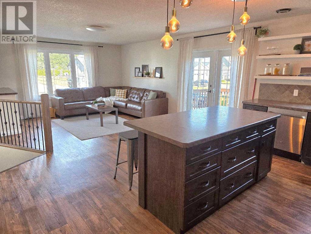 1104 6 Street W, Barnwell, Alberta  T0K 0B0 - Photo 4 - A2238994