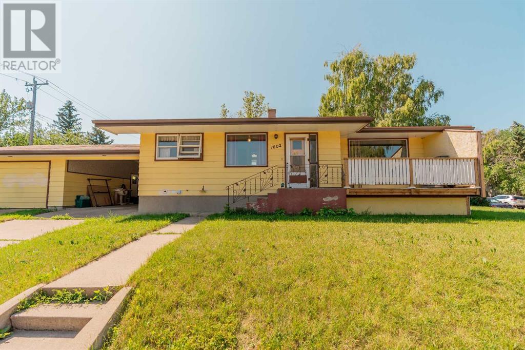 1802 11 Avenue N, Lethbridge, Alberta  T1H 1N2 - Photo 1 - A2238150
