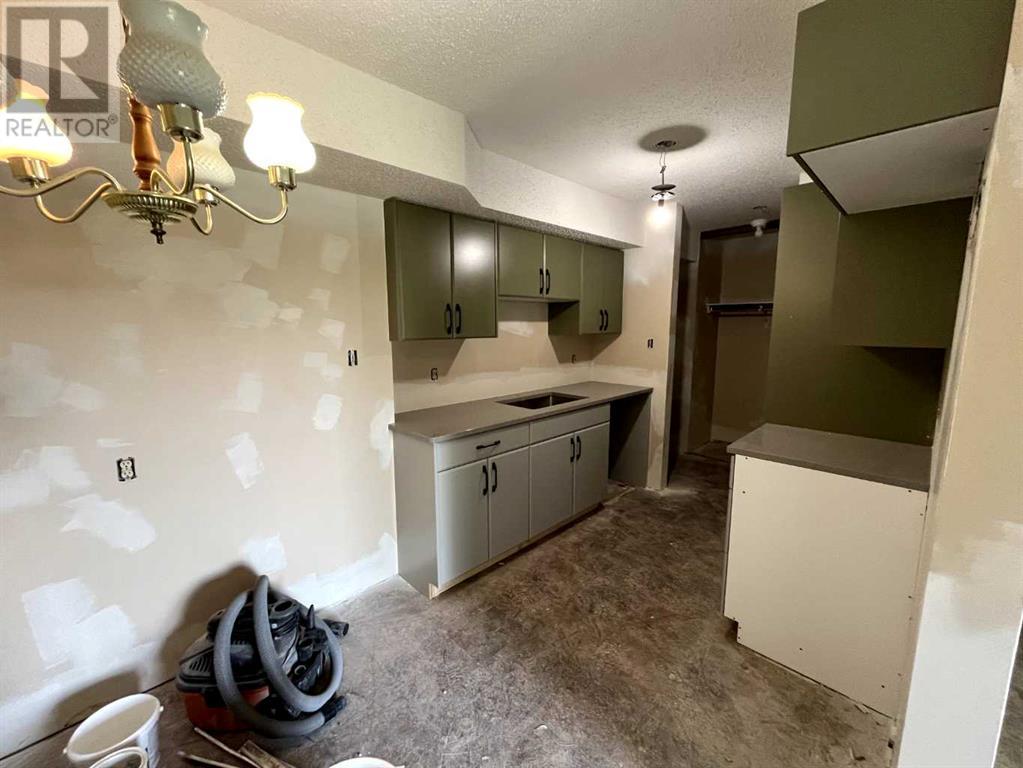 106, 401 Columbia Boulevard W, Lethbridge, Alberta  T1K 5R6 - Photo 3 - A2237430