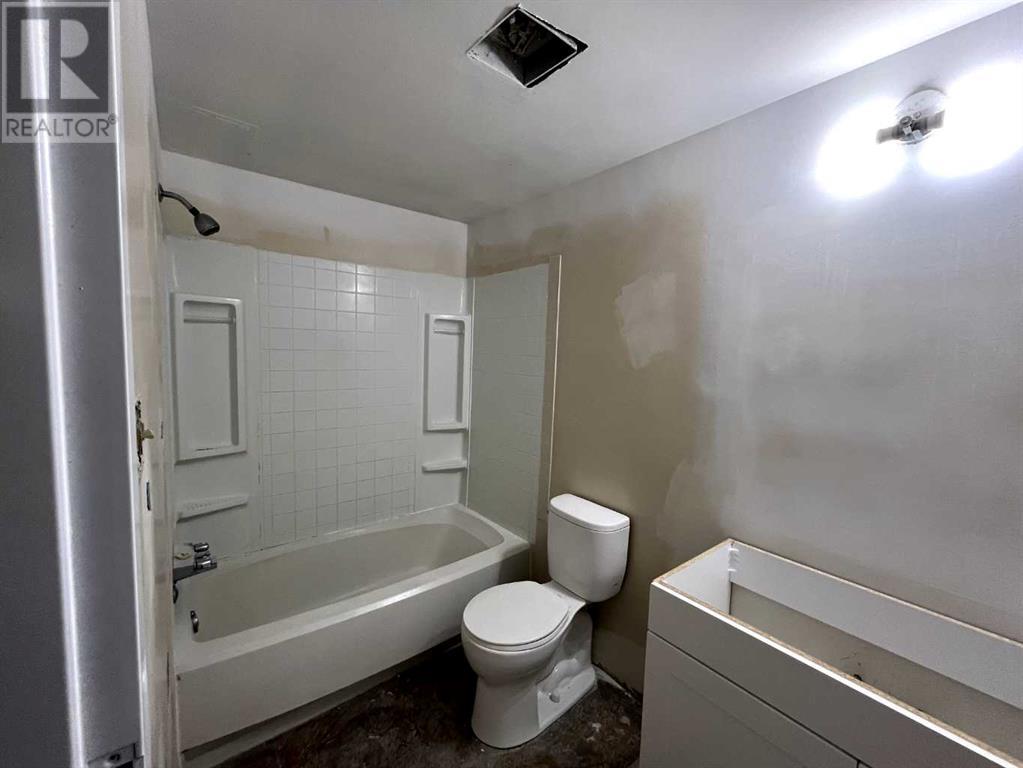 106, 401 Columbia Boulevard W, Lethbridge, Alberta  T1K 5R6 - Photo 9 - A2237430