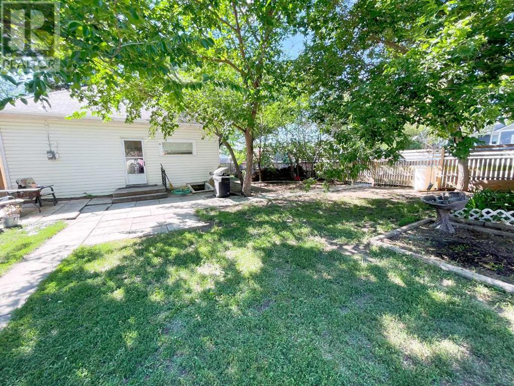 645 16 Street N, Lethbridge, Alberta  T1H 3B1 - Photo 17 - A2239411