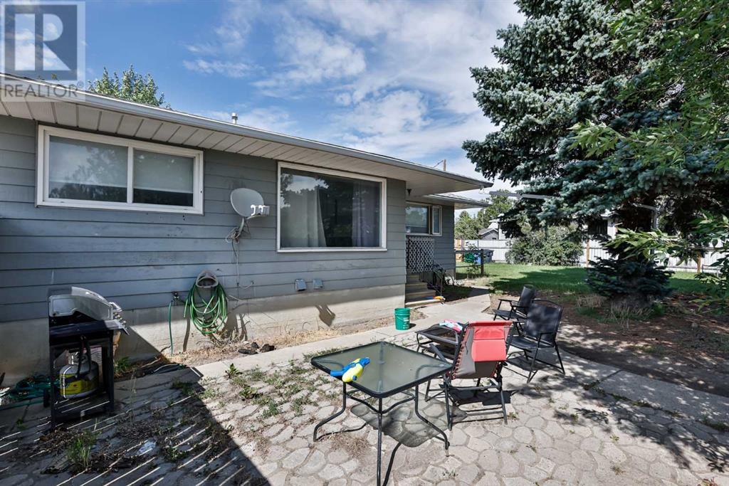 1301 9 Avenue N, Lethbridge, Alberta  T1H 1H3 - Photo 4 - A2239449