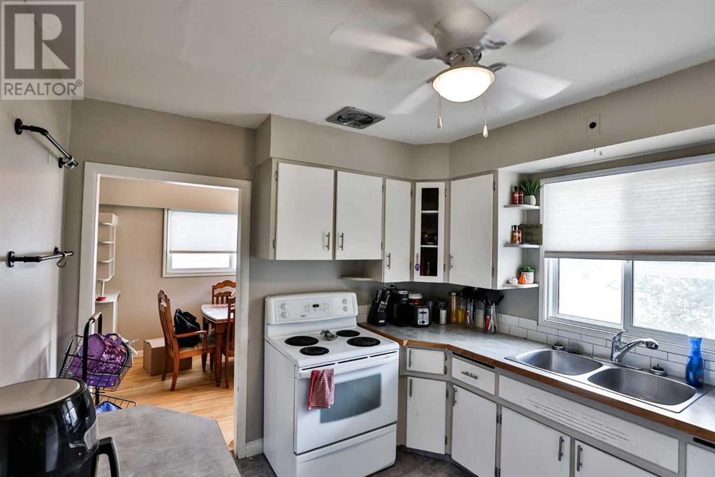 1301 9 Avenue N, Lethbridge, Alberta  T1H 1H3 - Photo 9 - A2239449