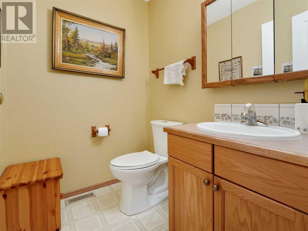 35 Fairmont Place S, Lethbridge, Alberta  T1K 7G2 - Photo 9 - A2239520