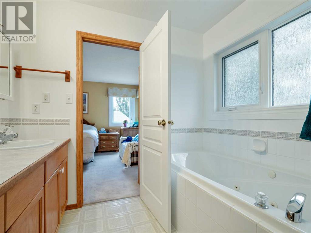 35 Fairmont Place S, Lethbridge, Alberta  T1K 7G2 - Photo 25 - A2239520